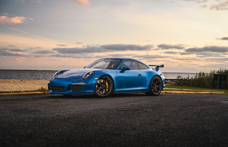 Illustration for article titled Your Pretty Porsche 911 GT3 Wallpapers Are Here